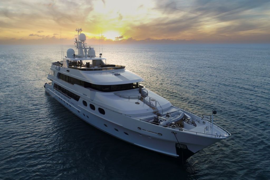 Sail into Bliss Yacht Rentals for a Luxurious Dubai Getaway