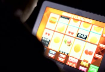 A Guide to Using Your Bonus New Member 100 on Slot Games