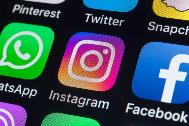 Instagram Trends Taking Over the Feed Right Now
